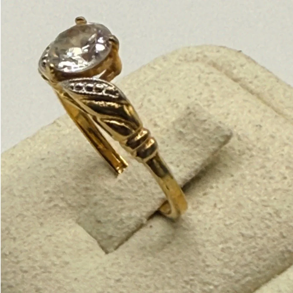 Lind 14K HGE Two Tone Round Cut Clear Stone Vintage Style Ring Size 7.75